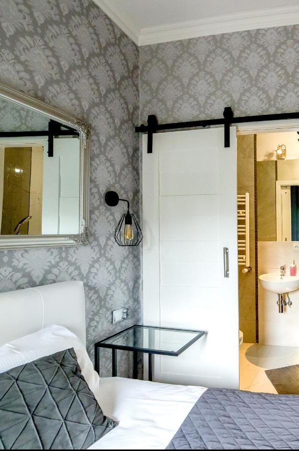 Cracovia Apartments エクステリア 写真