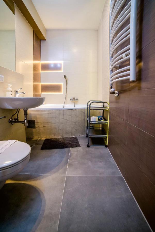 Cracovia Apartments エクステリア 写真